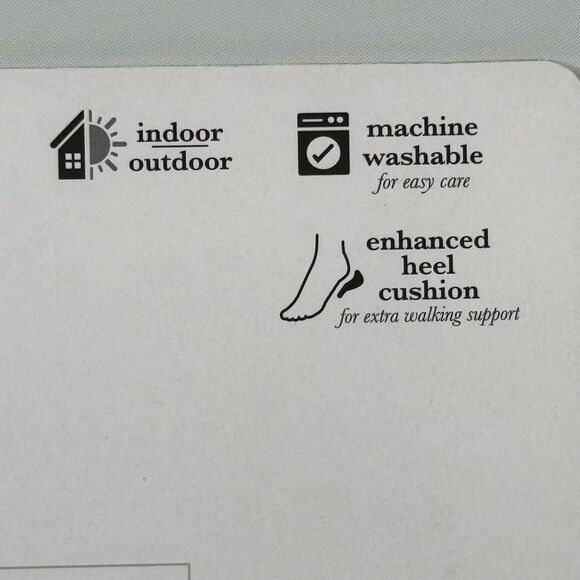 Isotoner Women's Slip on faux fur hard sole house slippers size Large 8.5-9 - Picture 7 of 7